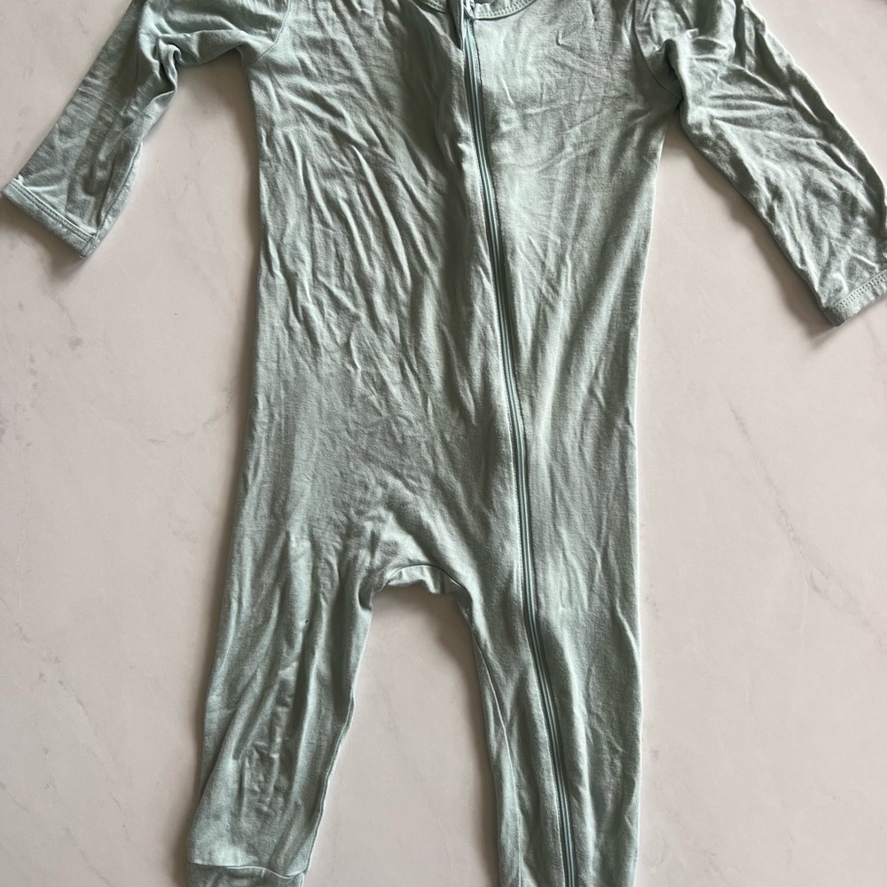 Kyte Baby 3T onesie Mint Green